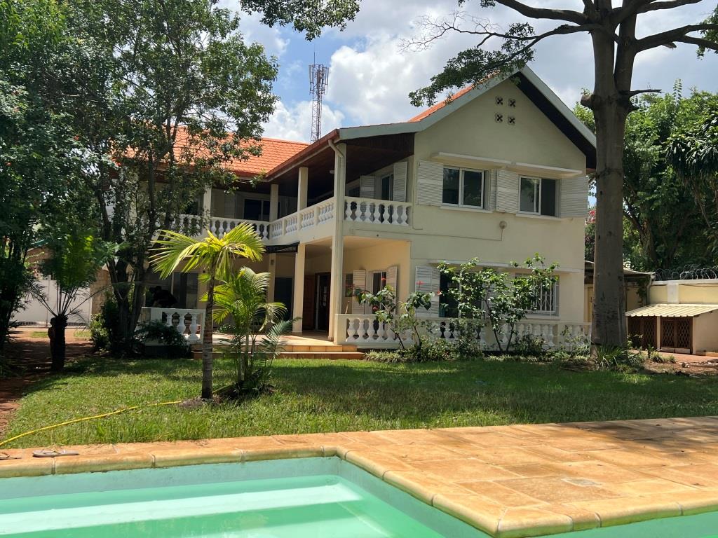 e-trano | Villa F6 à louer à Ambatobe